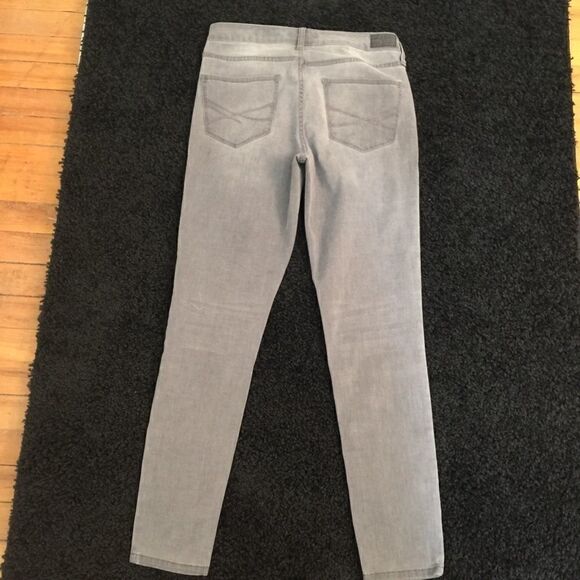 Aeropostale Grey Distressed High Waist jeg Jeans - Picture 3 of 5